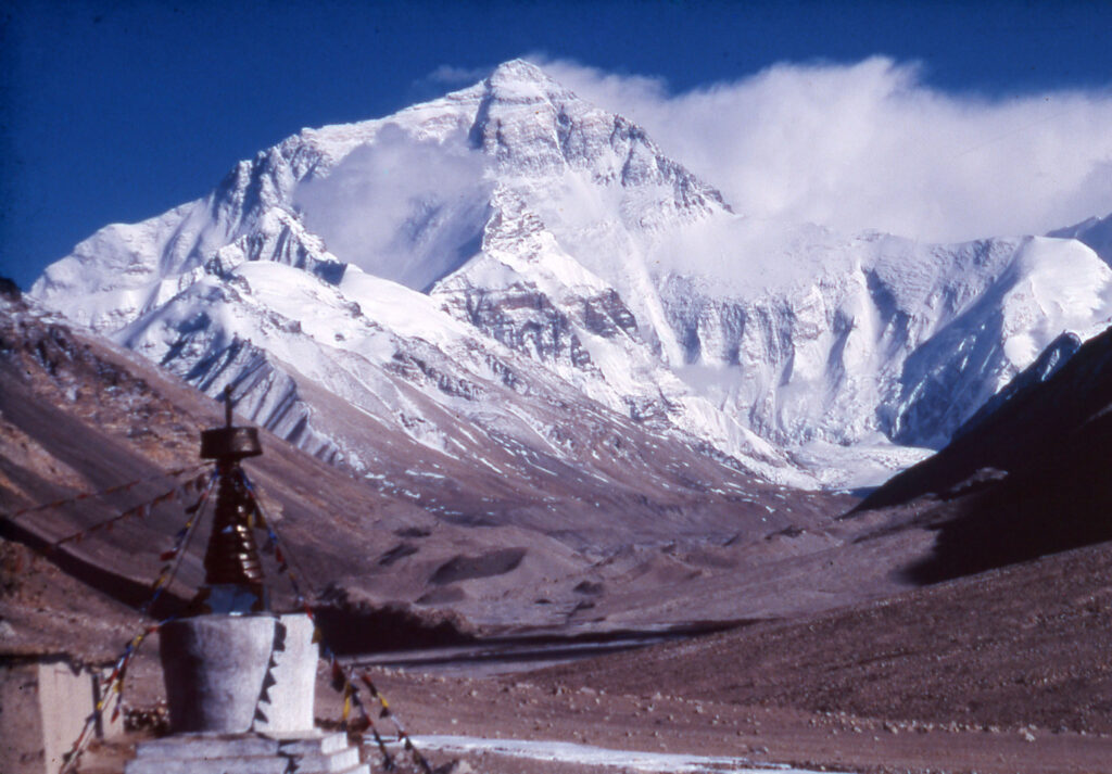 A photo of Everest From North Tibet
