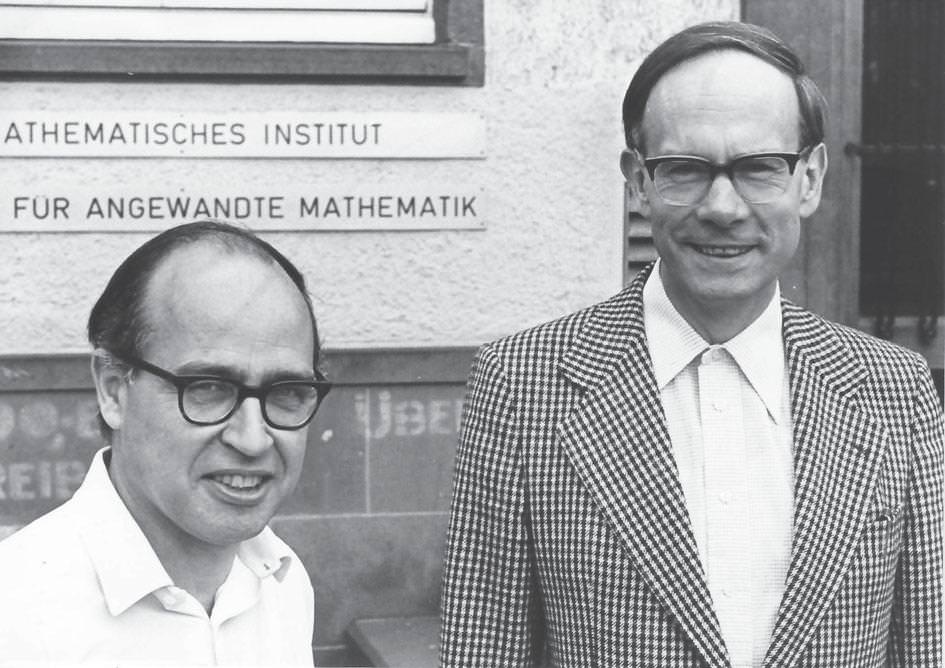  Michael Atiyah and Friedrich Hirzebruch 