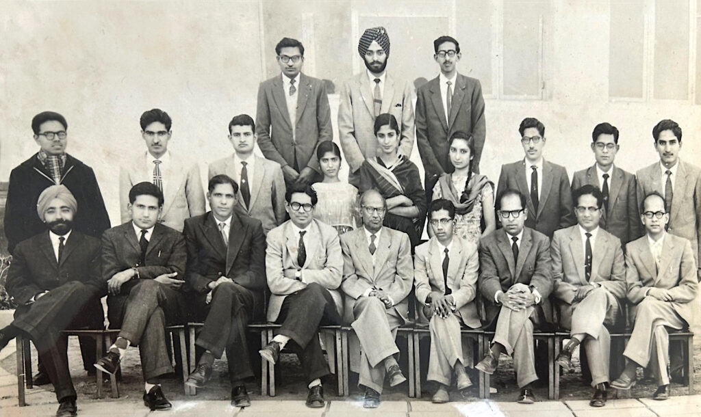 Group photo with the batch of students from 1961.